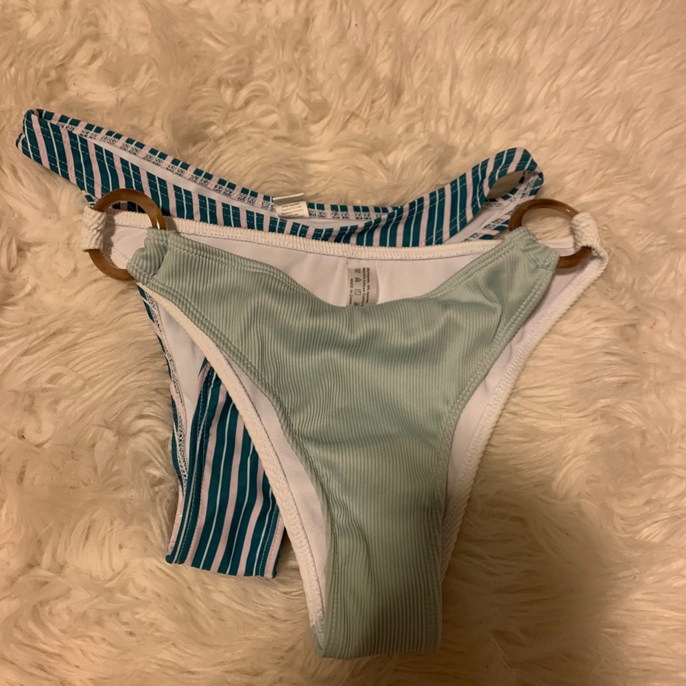2 pack bikini bottoms